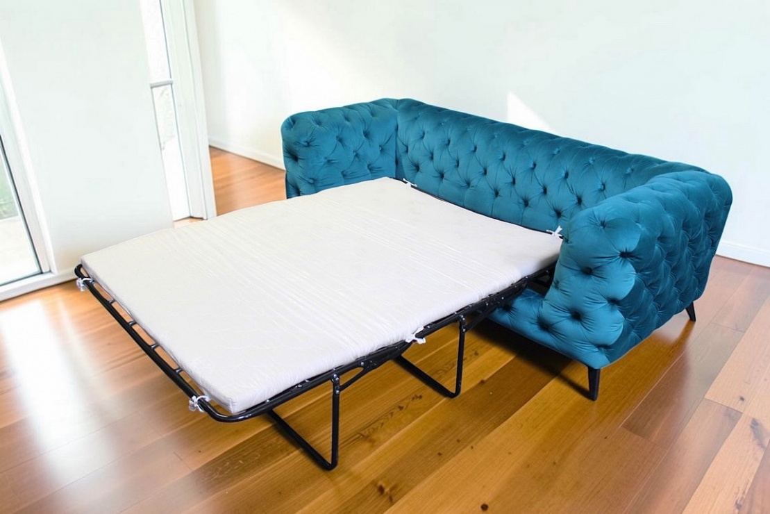 Chesterfield baldų komplektas 3+2  su miegojimo funkcija