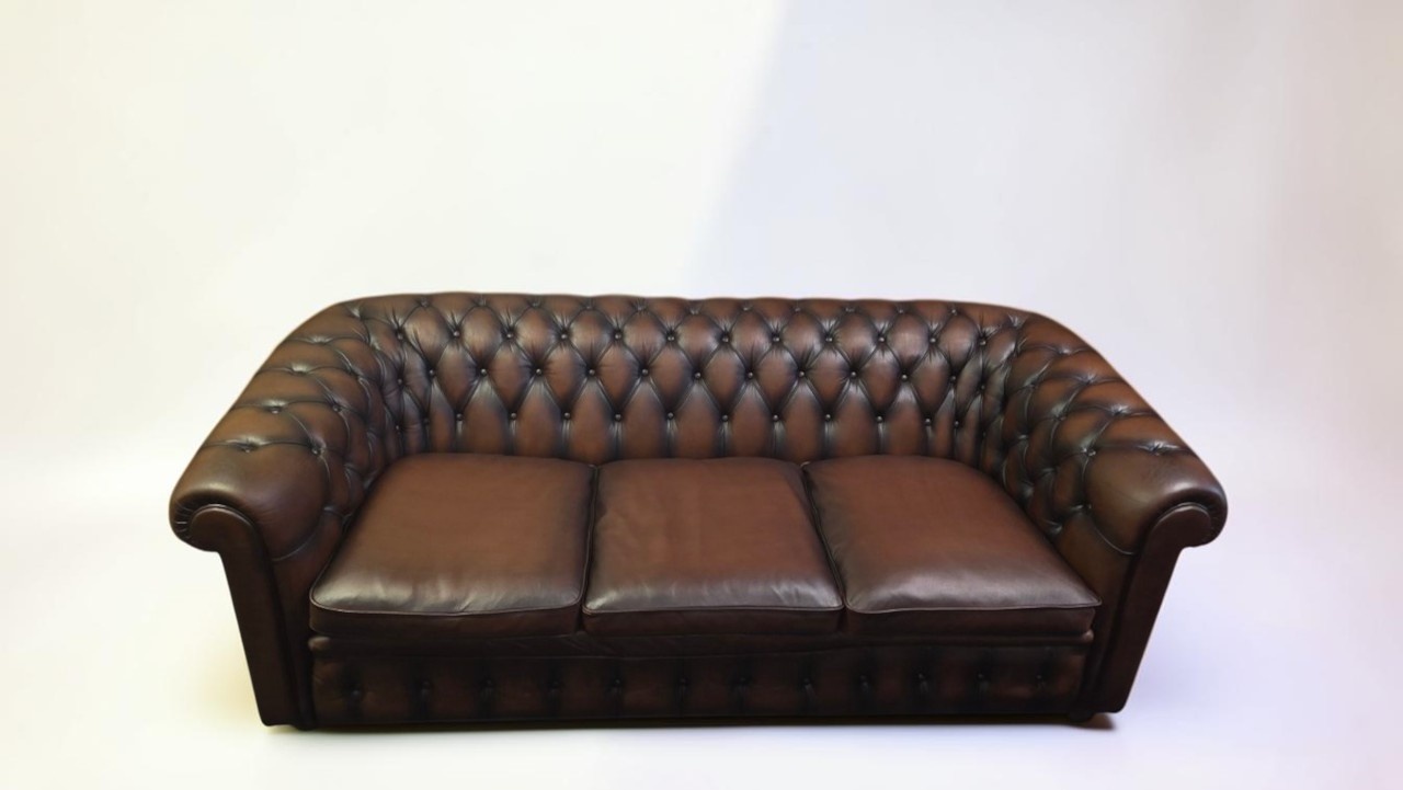 Chesterfield natūralios odos sofa