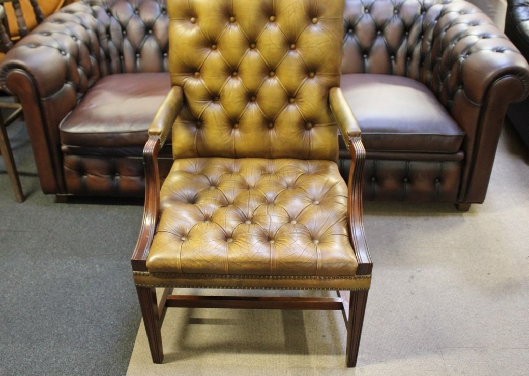 Chesterfield boso kėdė